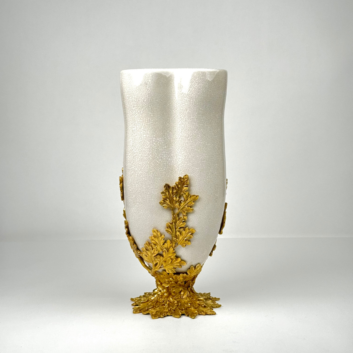 Picture of Bone Vase M