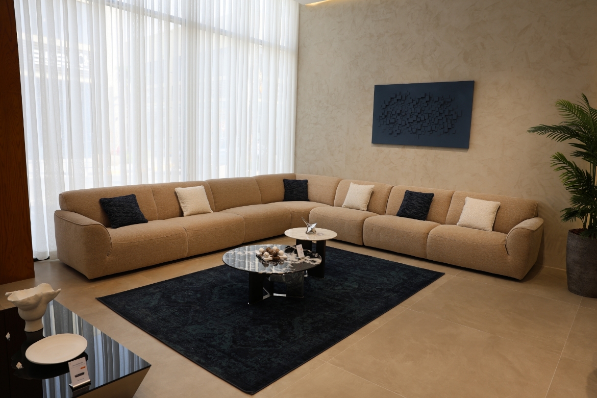 Picture of Lorenzo Biege Sofa Set