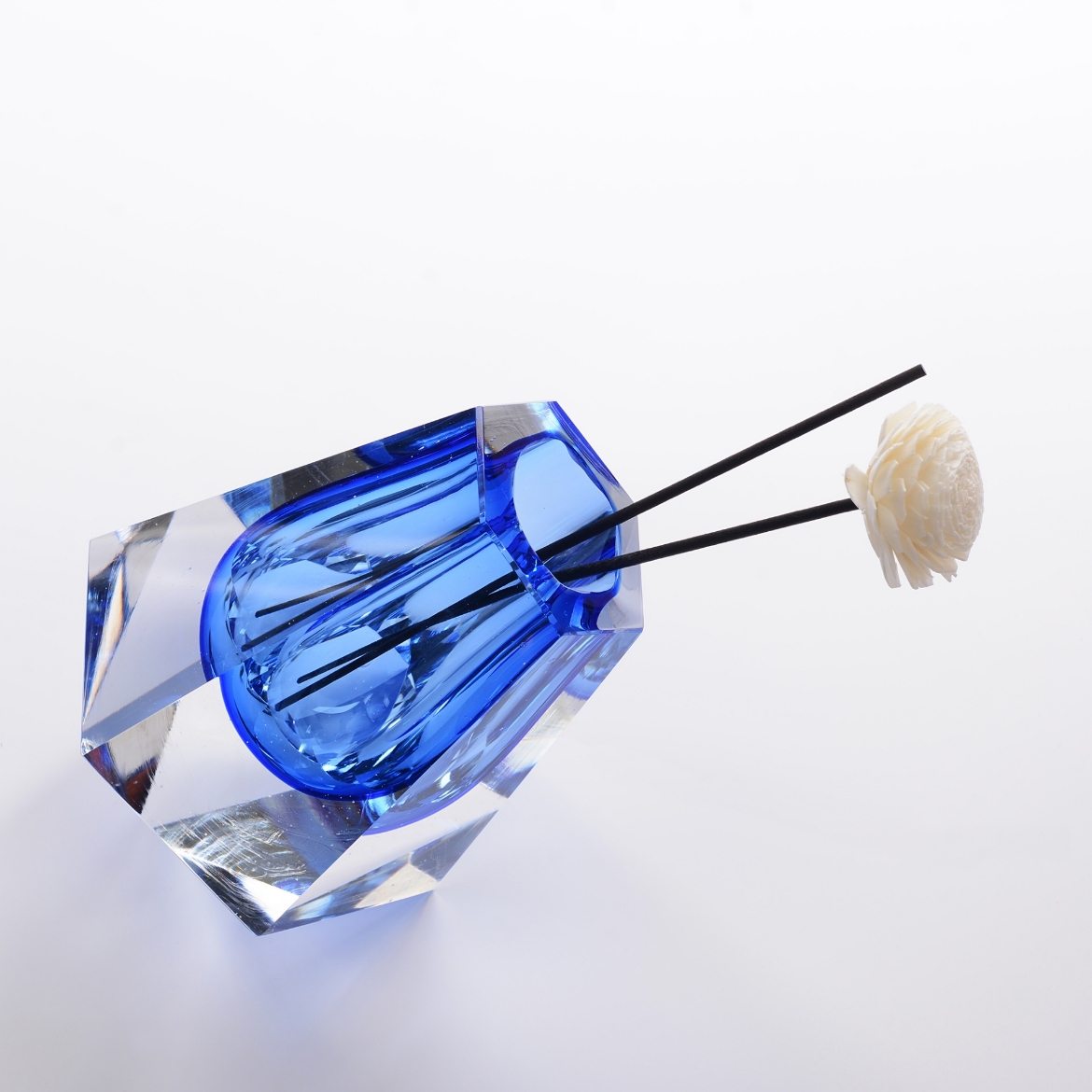 Picture of Nitro Vase Blue